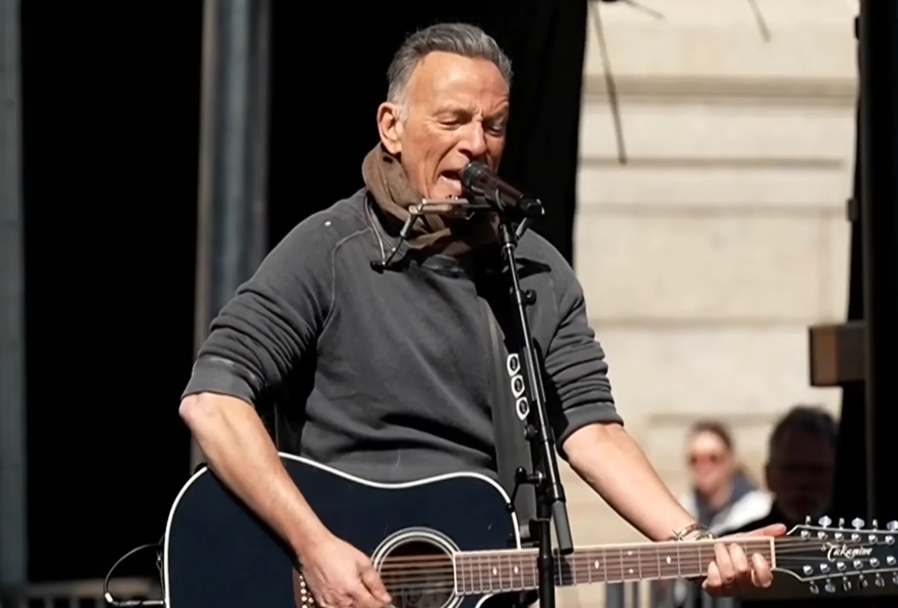 Bruce Springsteen Performs 'Streets of Minneapolis' at Rally