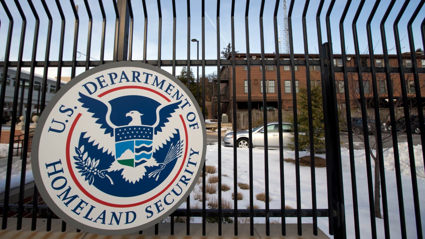 Funding Fight for TSA, ICE, and DHS Amid Shutdown