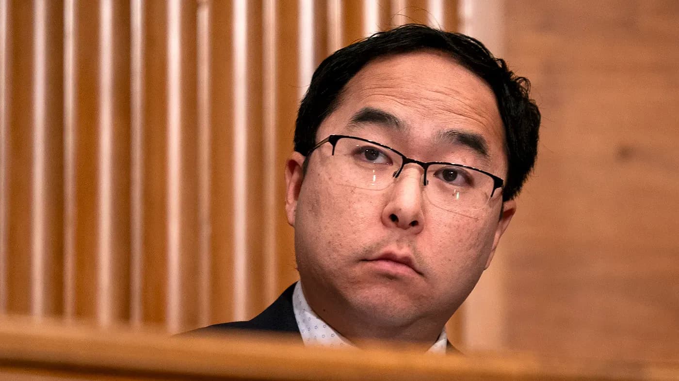 Guerra en Irán: El Senador Kim denuncia costos crecientes para los estadounidenses