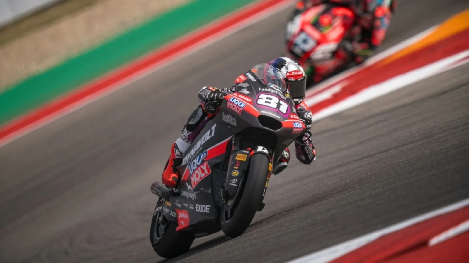 Senna Agius Gana Caótica Carrera de Moto2 en COTA Tras Incidentes