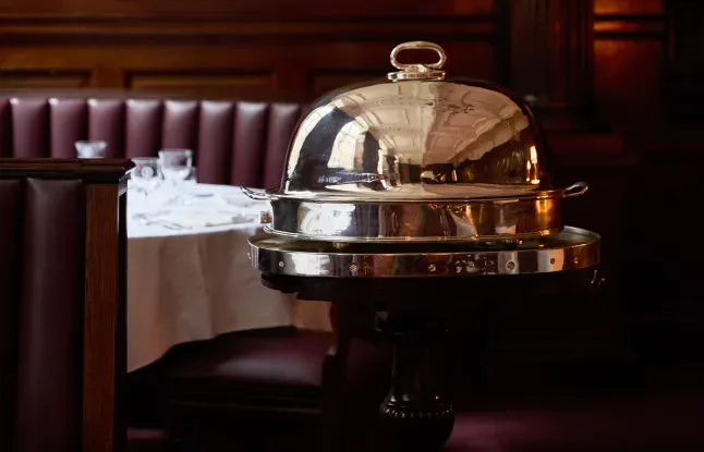 Simpson's in the Strand: London's Legendary Restaurant Reopens with Iconic Roast Beef Trolley - Image 3