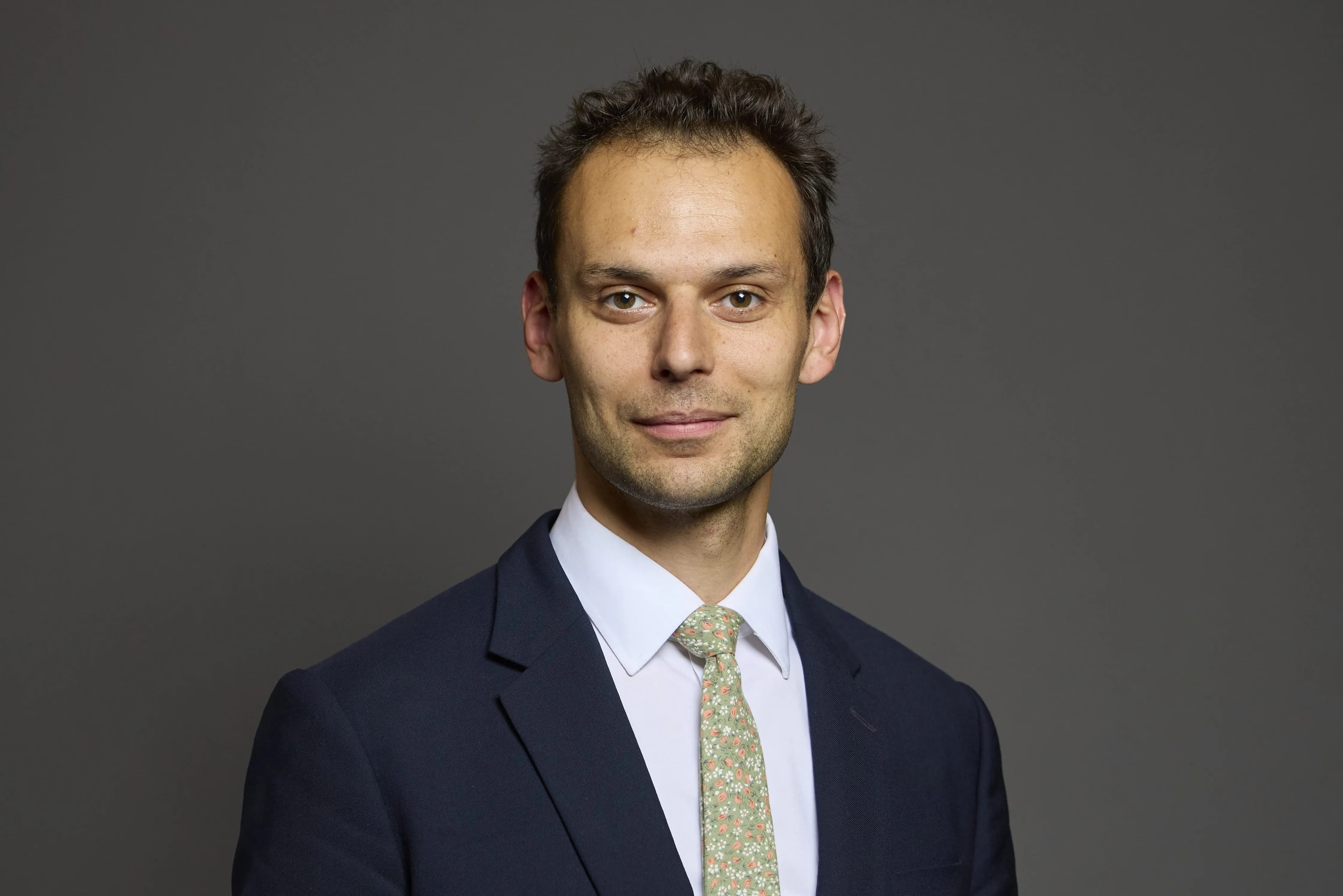 Ex-Meta Employee Criticizes Social Media Safety, Calls for Regulation Ex-Meta Employee Criticizes Social Media Safety, Calls for Regulation