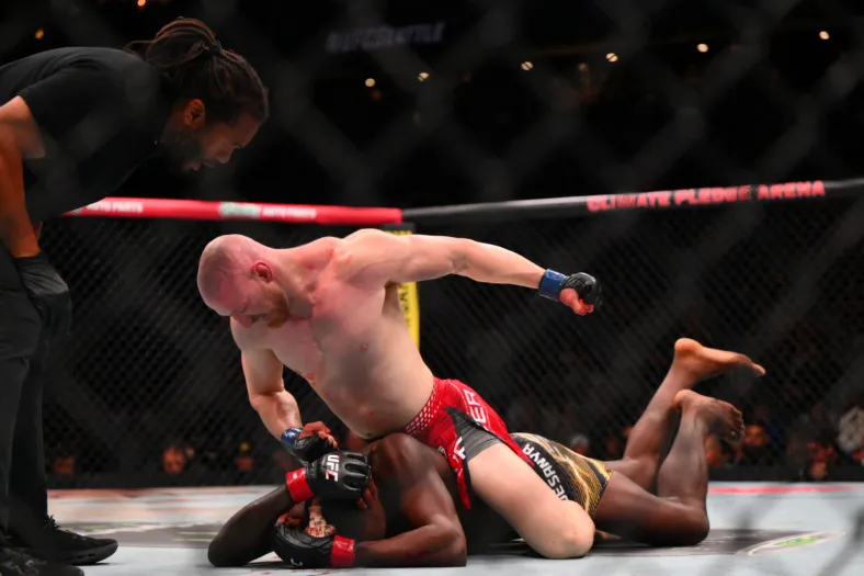 New Middleweight Rankings After UFC Seattle: Adesanya Out of Top 10 - Image 3 New Middleweight Rankings After UFC Seattle: Adesanya Out of Top 10 - Image 3